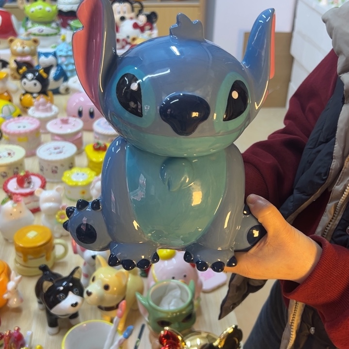 摆件陶瓷等行业的产品出口到世界各地