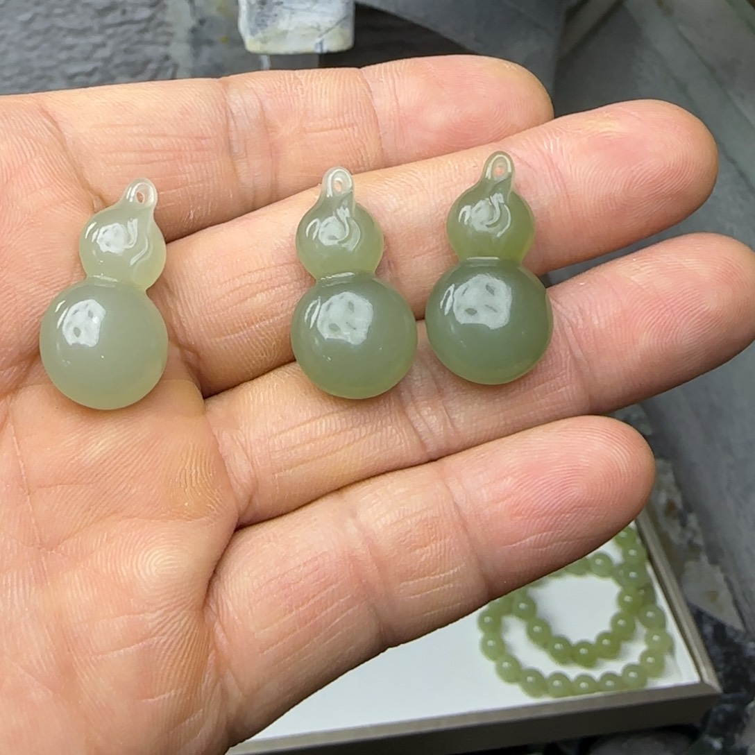 和田玉未镶嵌颈饰拍一发一