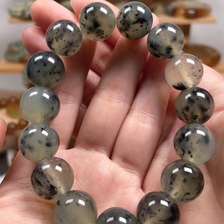 未镶嵌蛇纹石玉手链