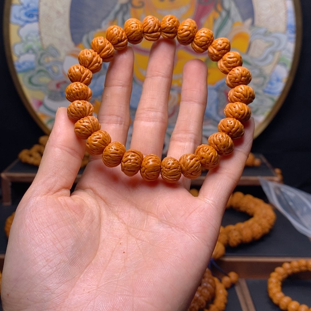 手串桃核我****！龙纹桃核蟠桃