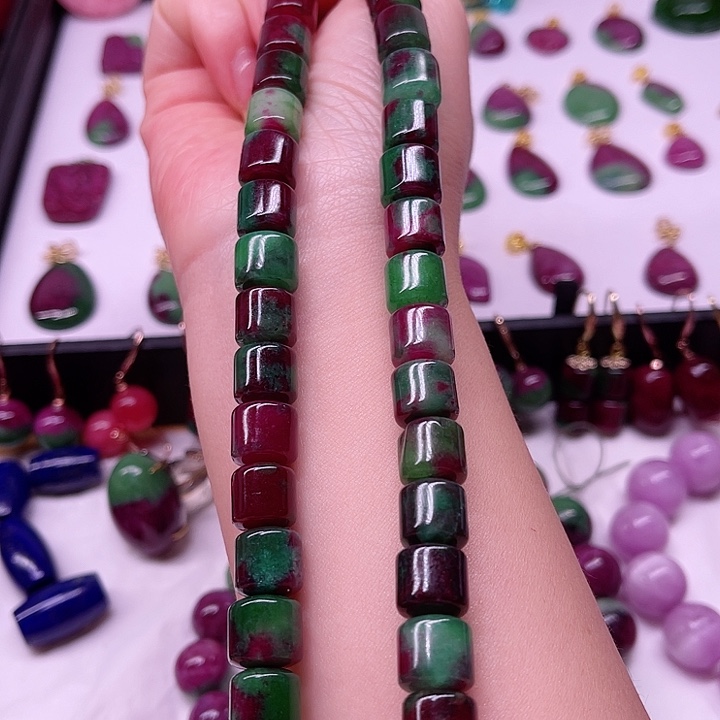 红宝石项链未镶嵌