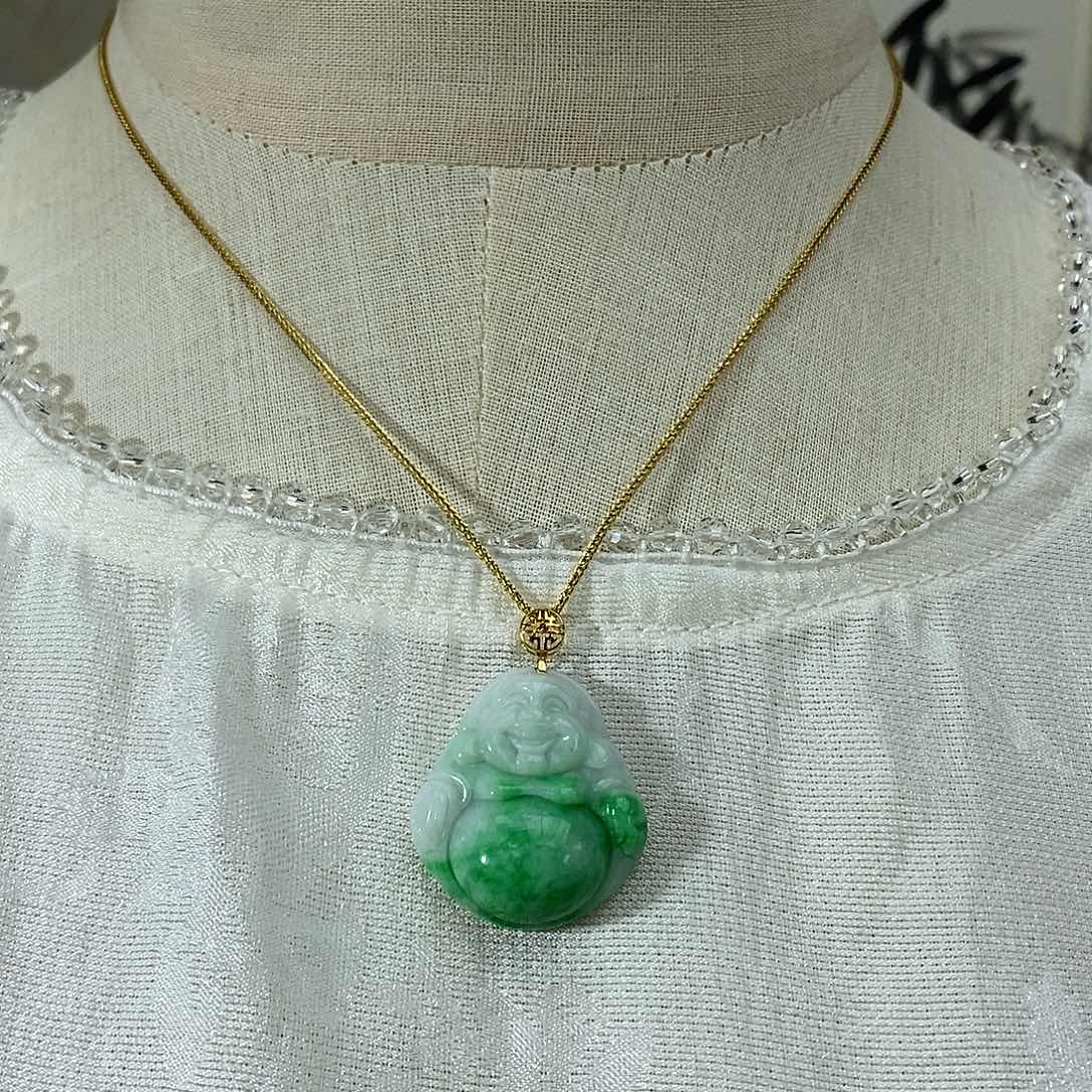 翡翠18K金镶嵌颈饰吊坠