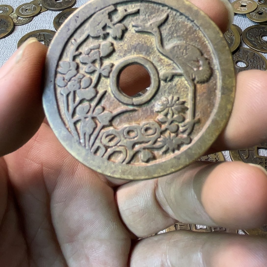 铜铁合金类阿****～现代工艺品摆件工艺品