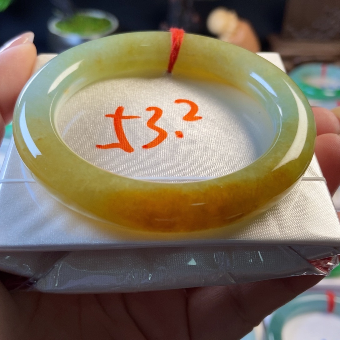 翡翠未镶嵌手镯8冰黄圆条