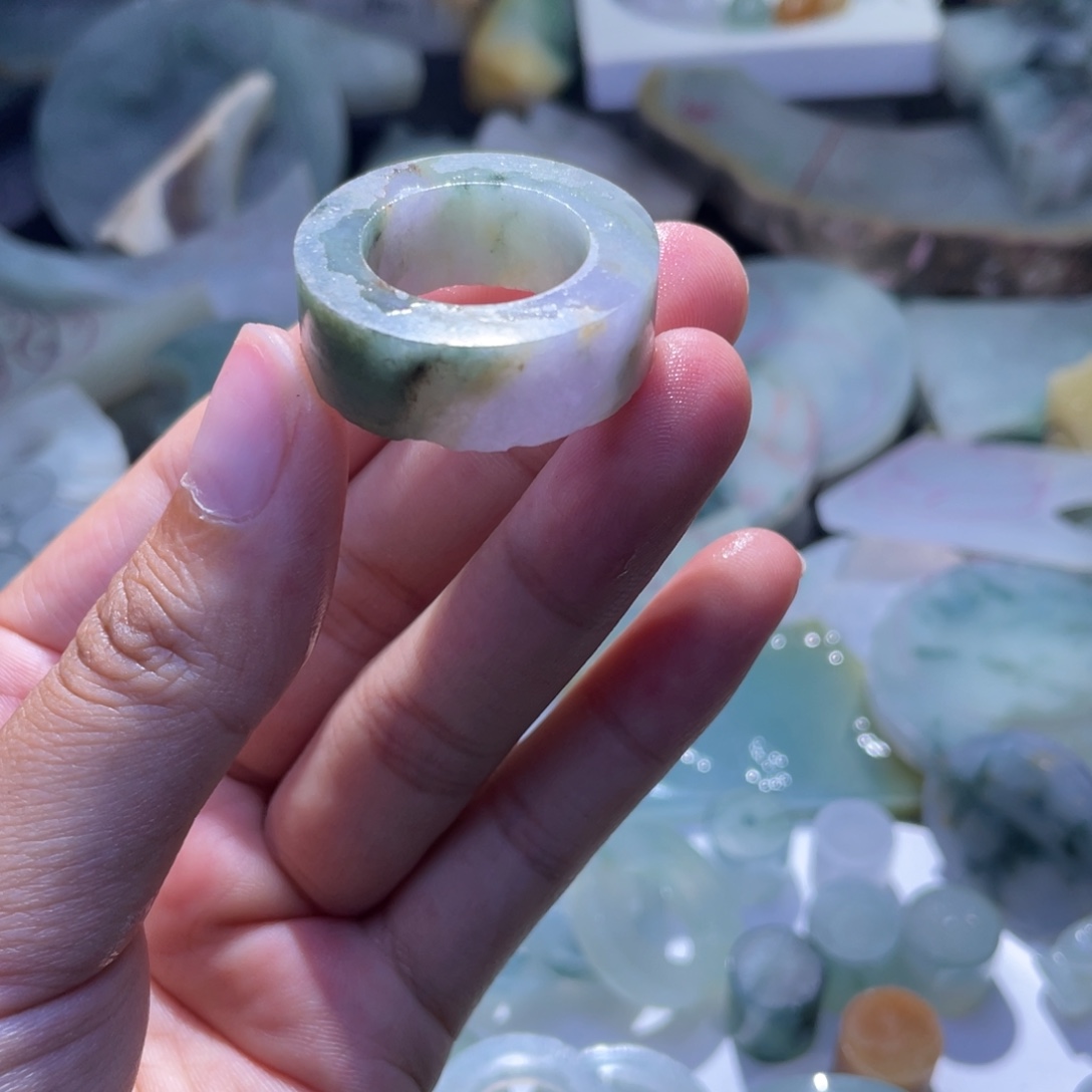 定制翡翠未镶嵌小轮胎戒指