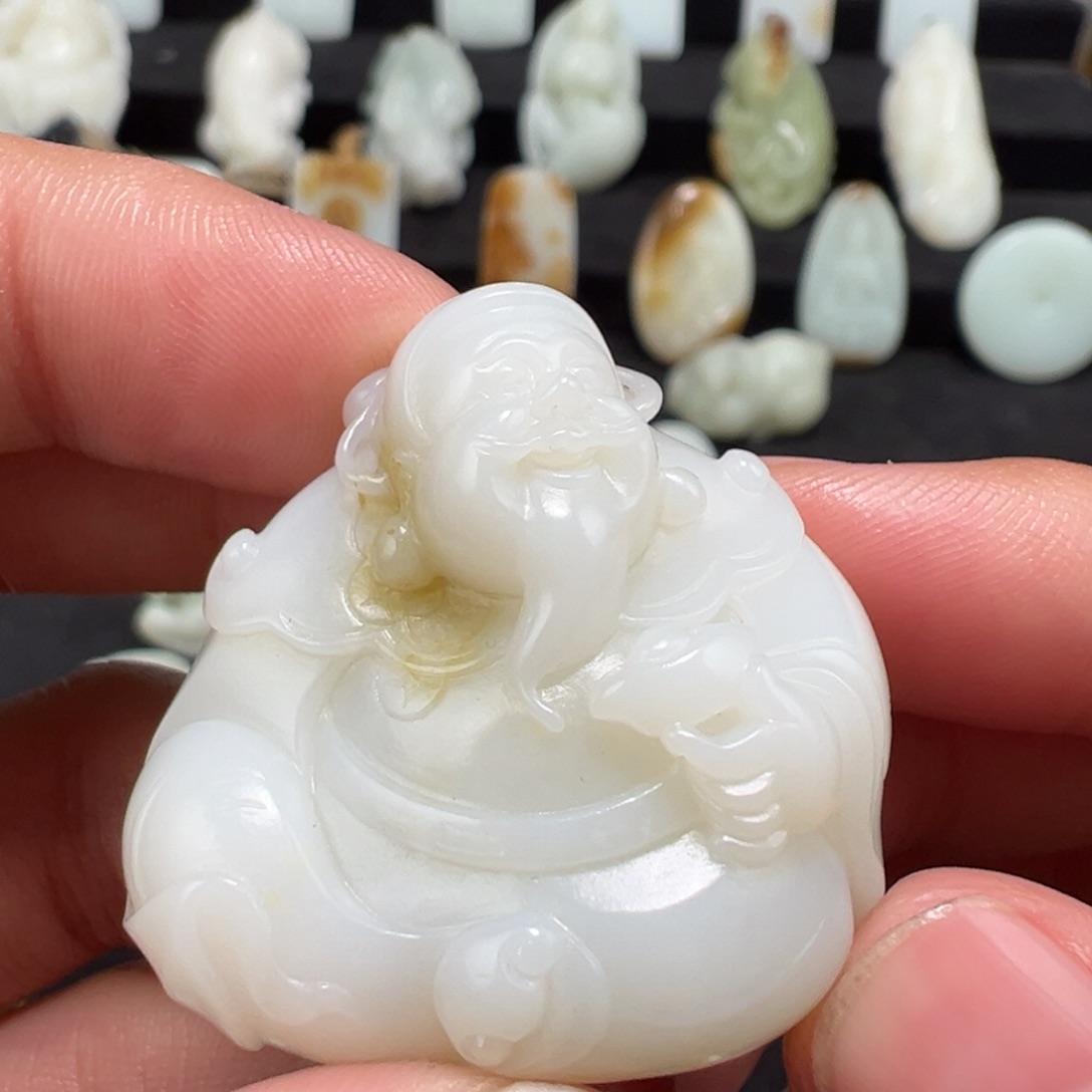 和田玉颈饰未镶嵌