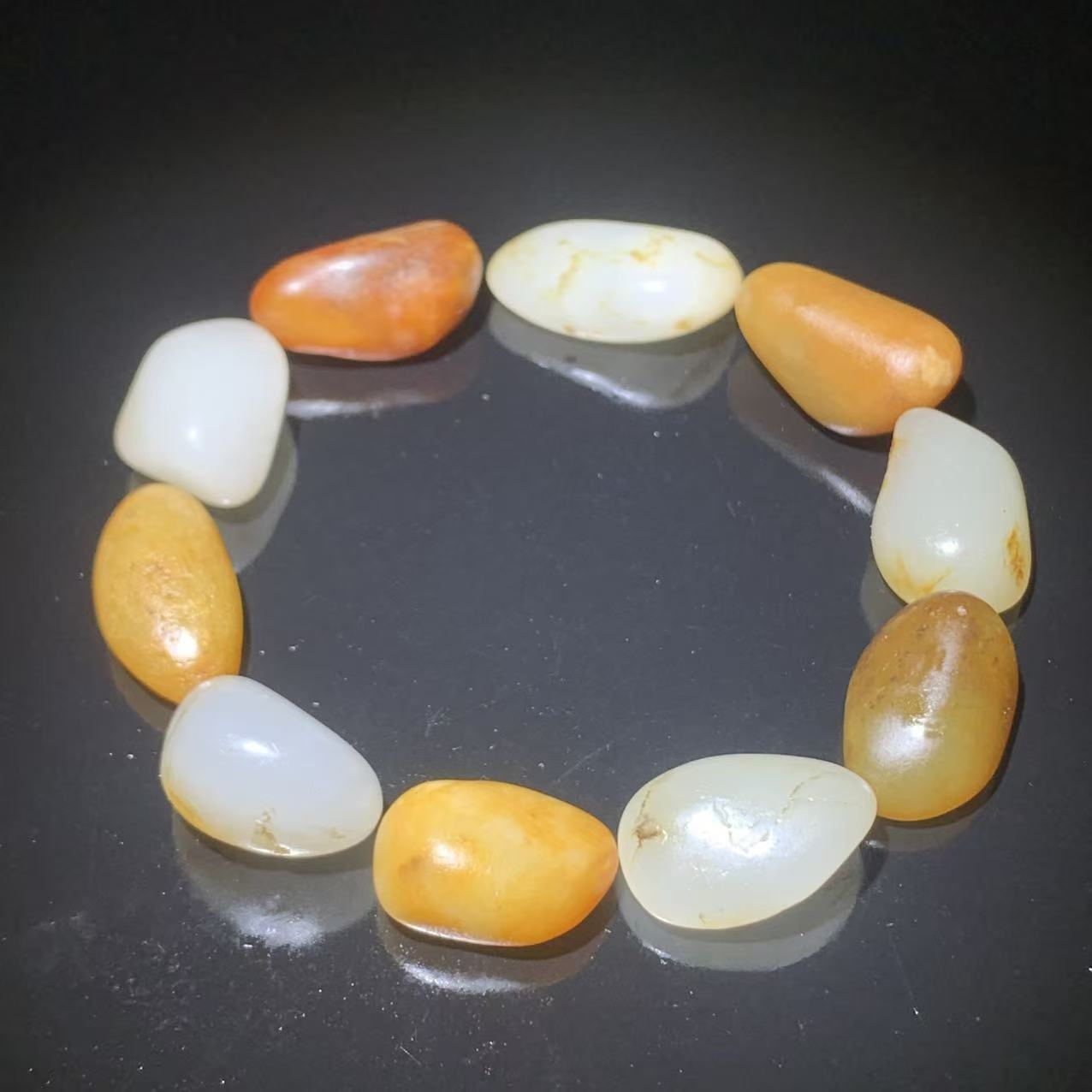 原皮随型和田玉品质优良