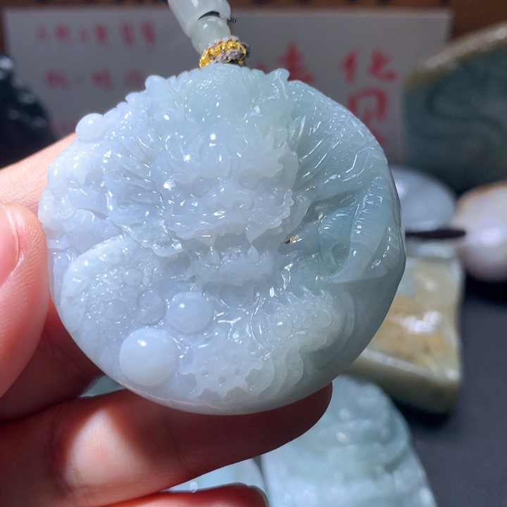 翡翠未镶嵌颈饰保真天然A货翡翠