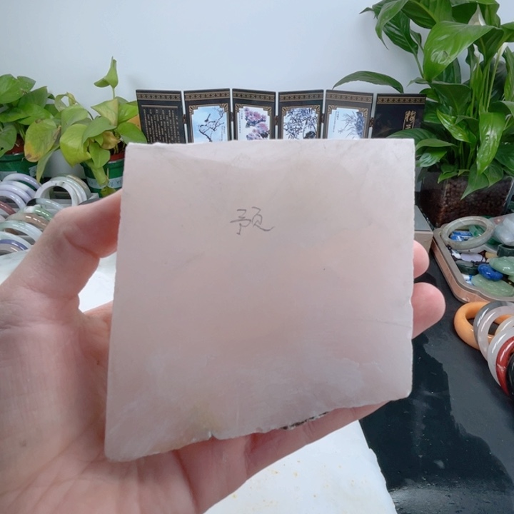 婼***曦和田玉未镶嵌手镯定制