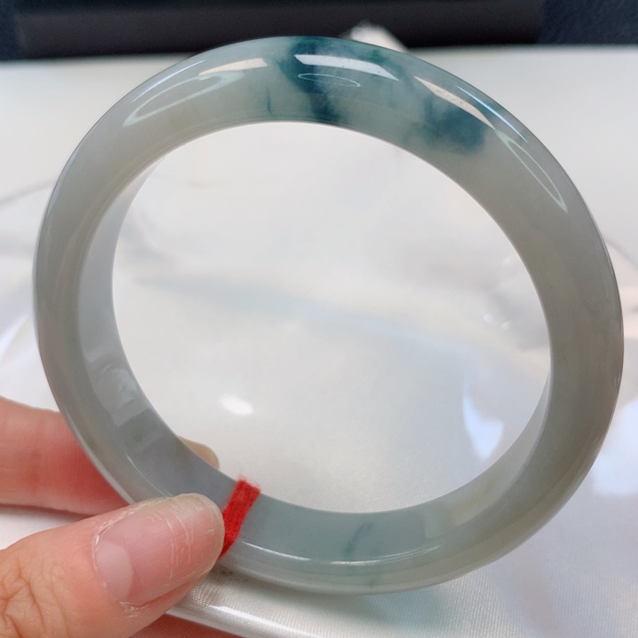 翡翠手镯未镶嵌58圈