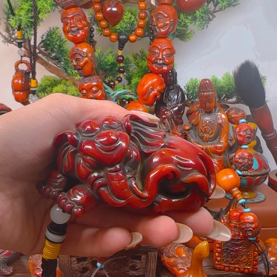 琥珀裸石未镶嵌手把