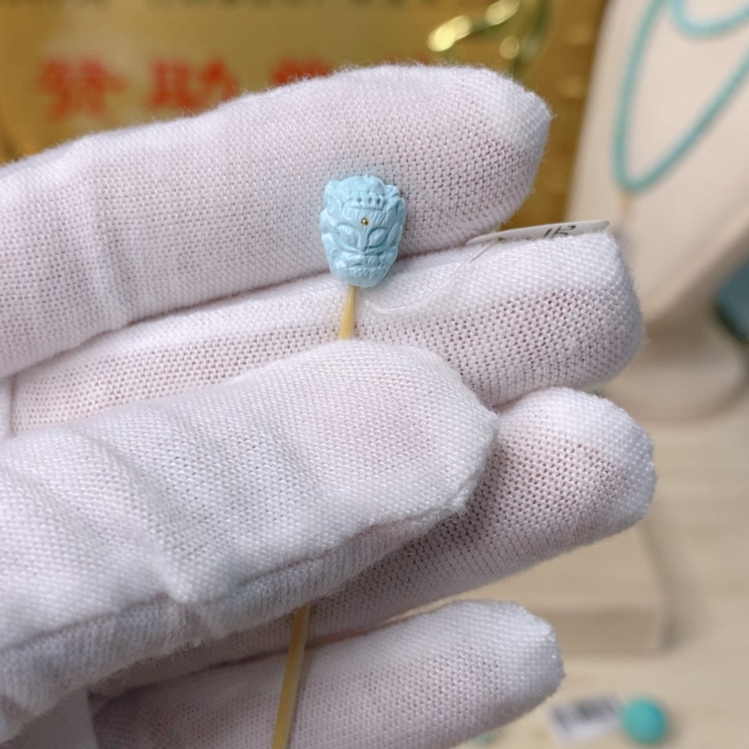 绿松石颈饰未镶嵌