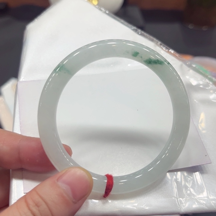 翡翠手镯未镶嵌53.3圆