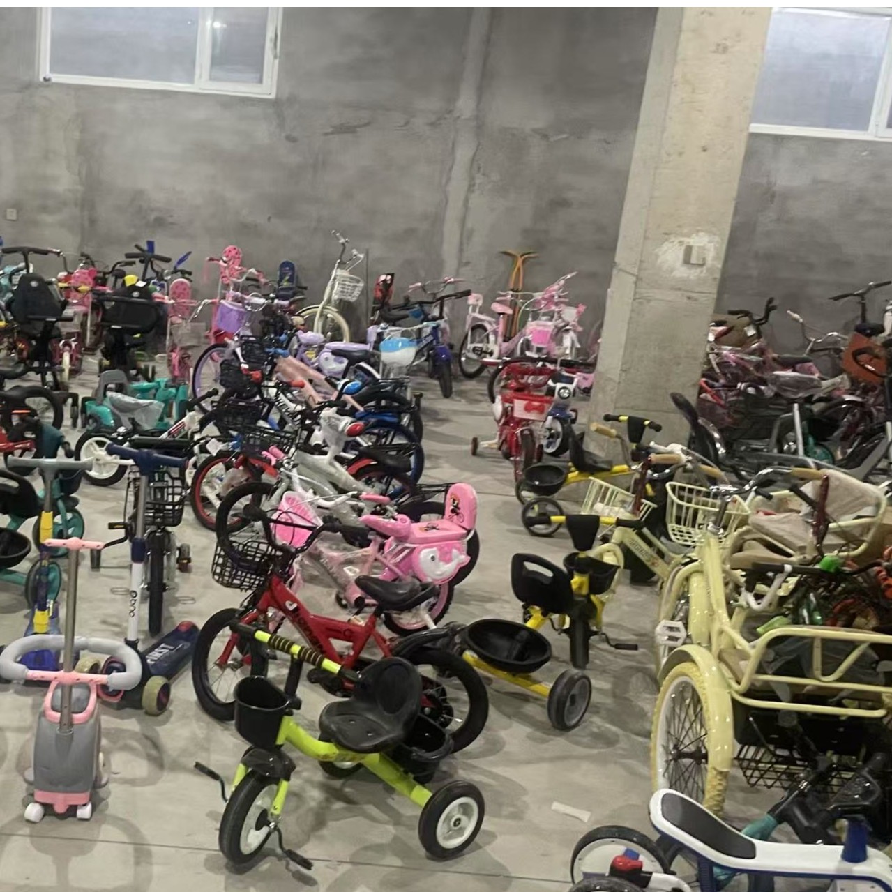 自行车适合3 - 12岁男孩女孩脚踏单车平衡车滑板车