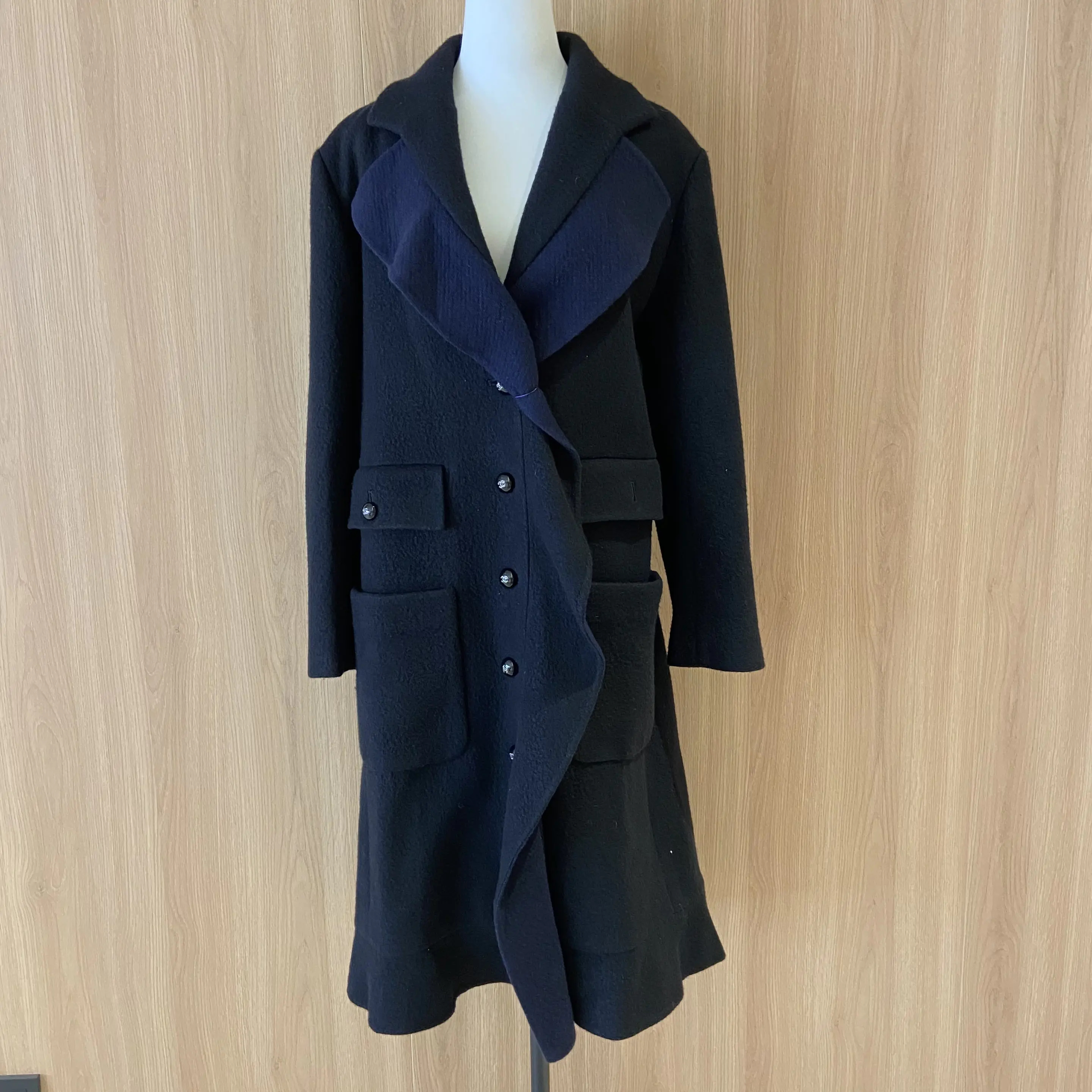 99新 Chanel/香奈儿 su/拼色荷叶边大衣/51095944/代卖服务