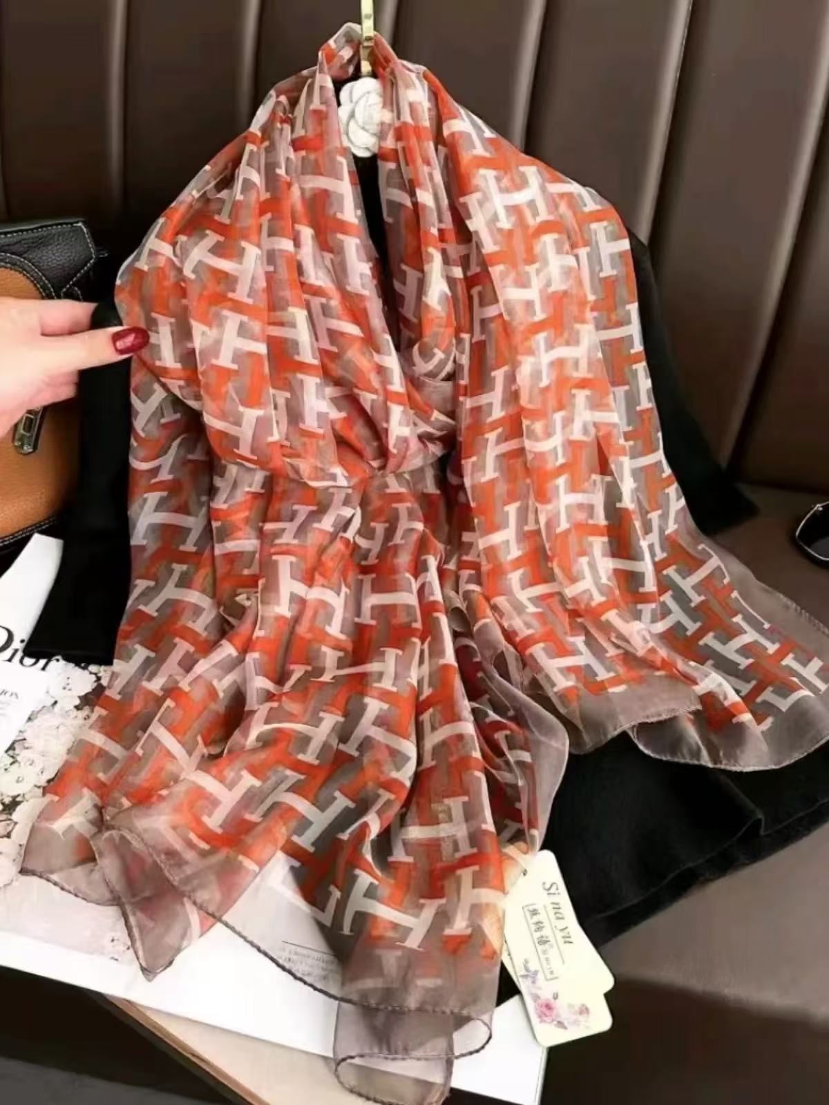 气质字母几何优柔纱140*190