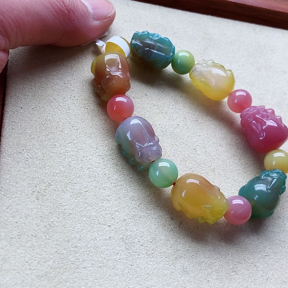 玛瑙手饰未镶嵌盐源036