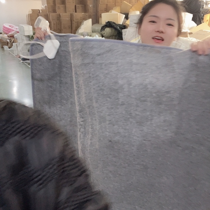 灰色热热毯150.170