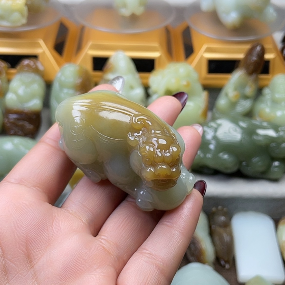 【闪购商品】和田玉把件未镶嵌厚****?