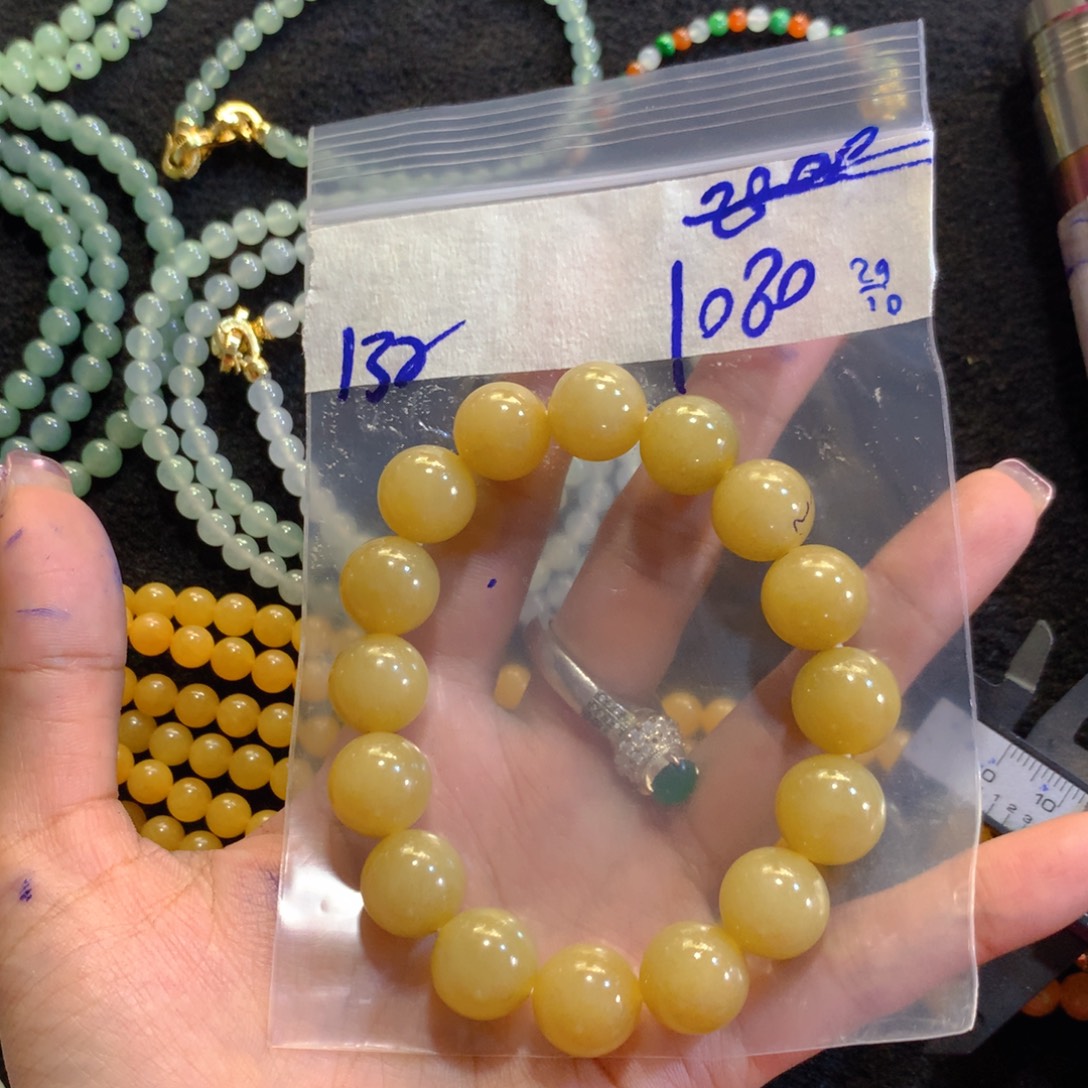 定制翡翠未镶嵌天然缅甸翡翠多样性