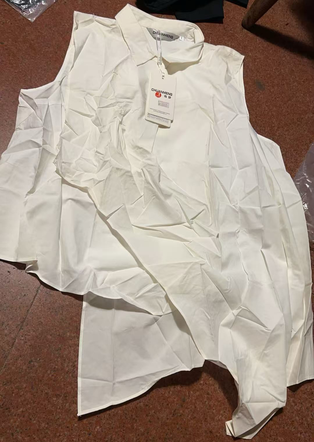 【特价不支持退换】高级感翻领潮流时尚休闲无袖时装背心女装