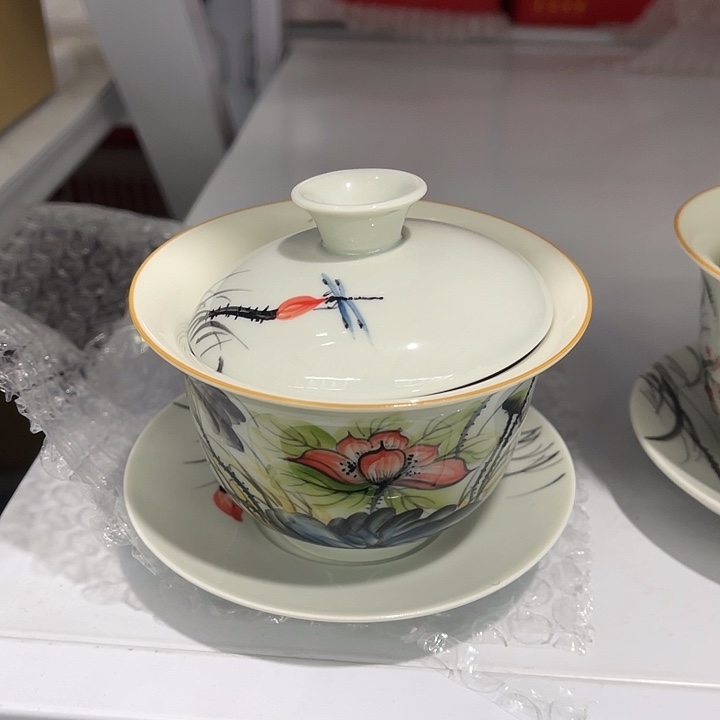 福利待遇多多哦哦哦