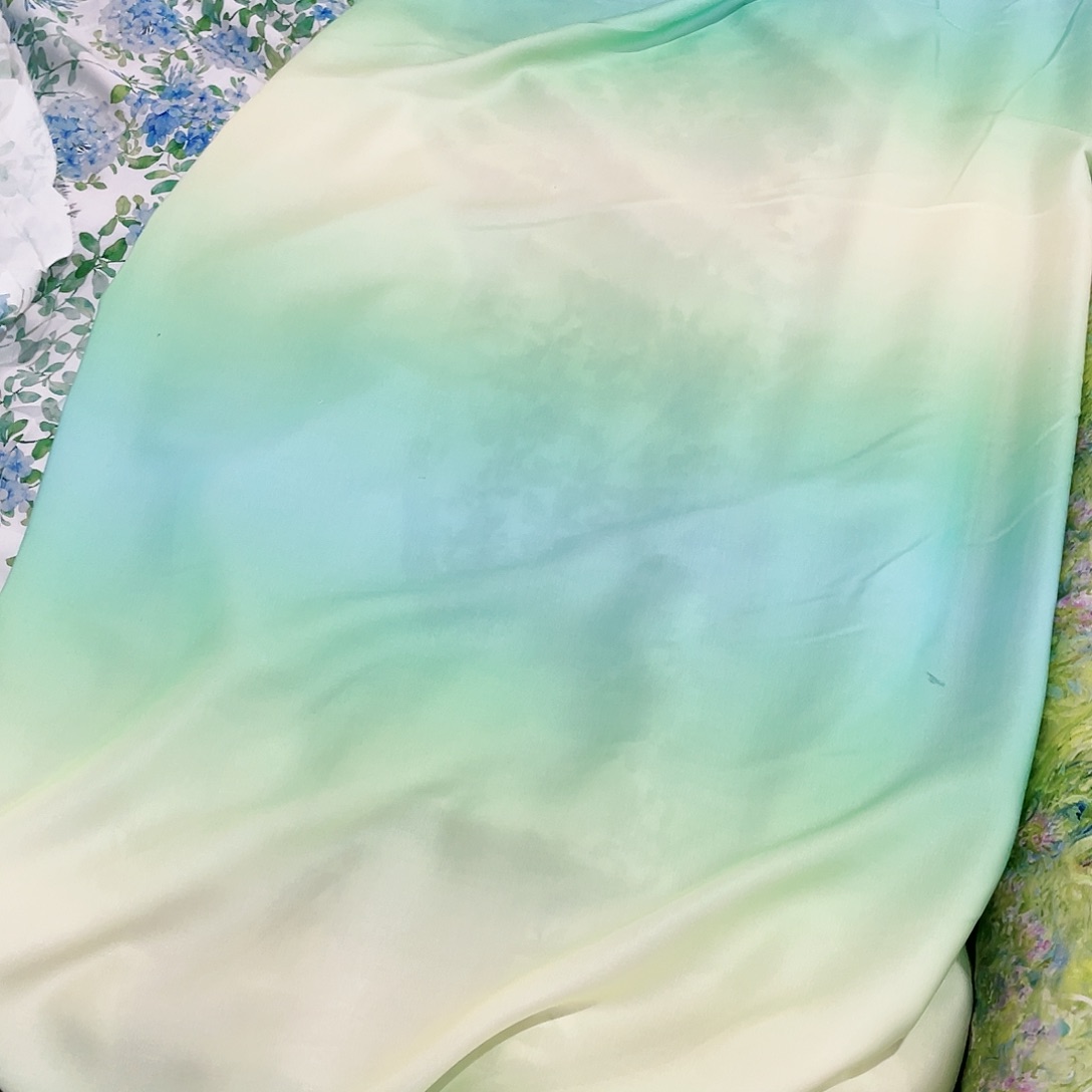 一米价数码人棉贡缎1.5米宽果子布艺地卷