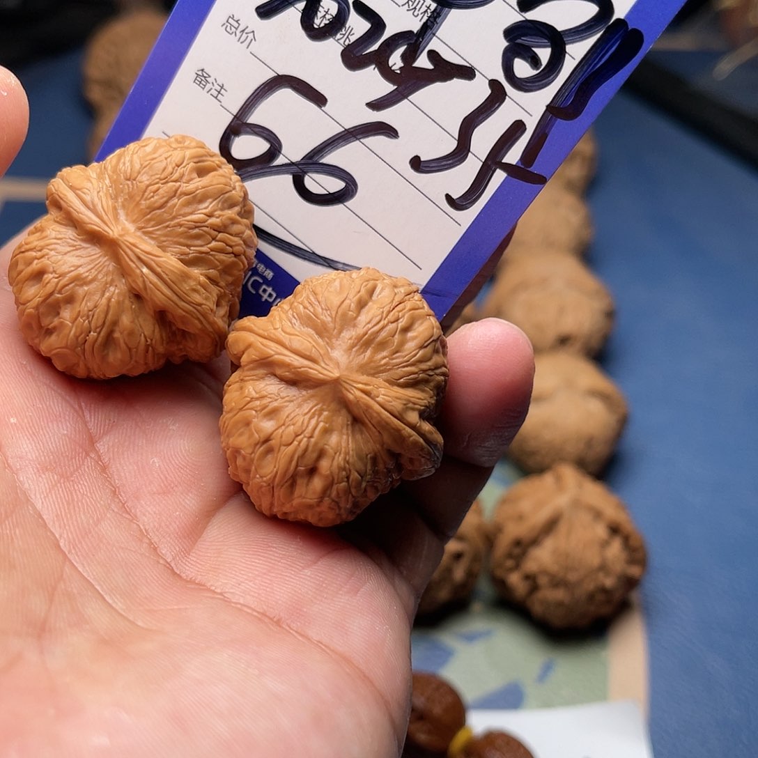 【闪购商品】文玩核桃吊坠邹*-文玩核桃