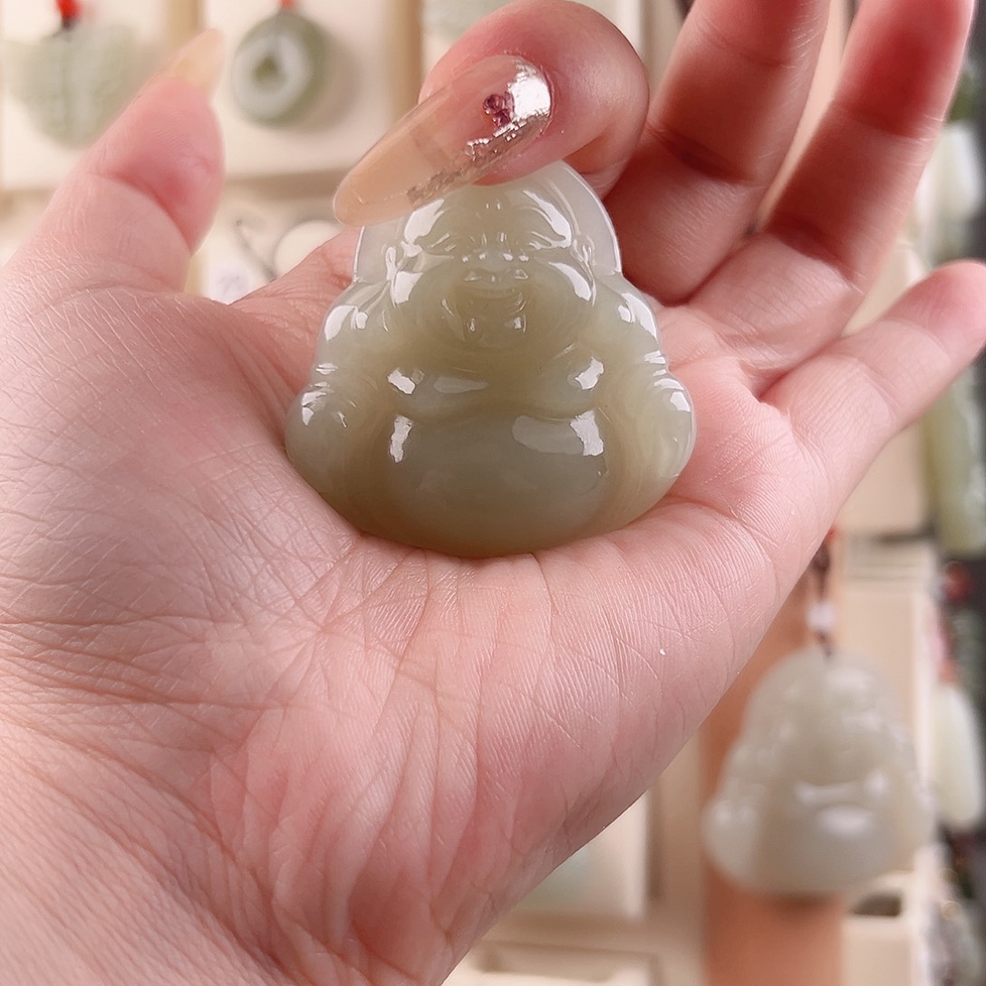 和田玉吊坠(不含链)未镶嵌开***?