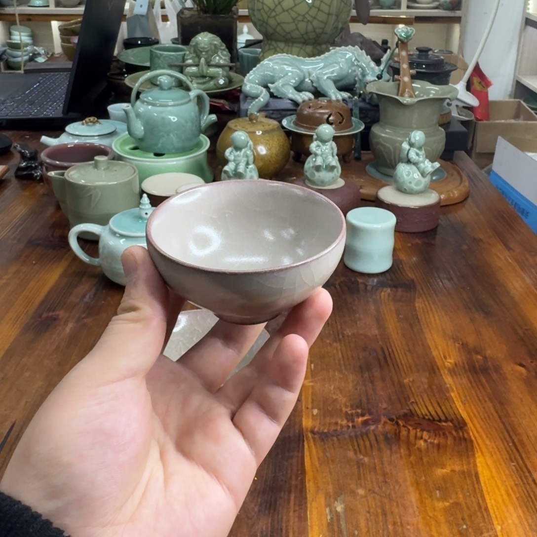 小仲龙泉青瓷微瑕6239