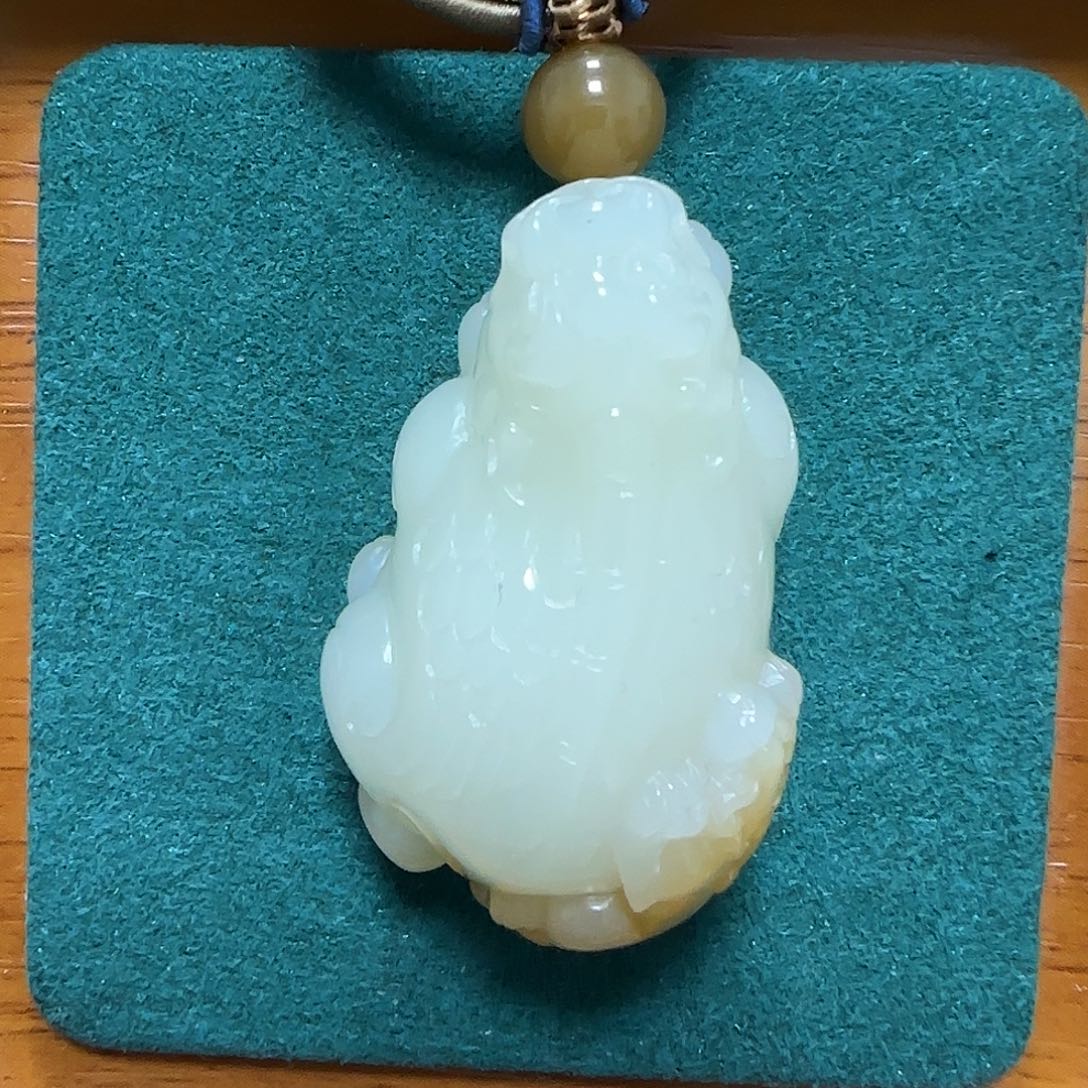 和田玉（糖玉）颈饰未镶嵌h****、