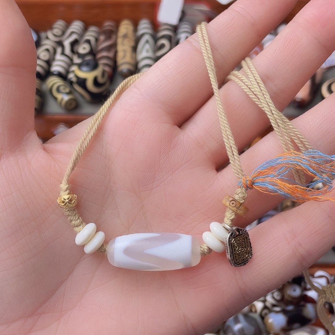 未镶嵌颈饰玛瑙/玉髓