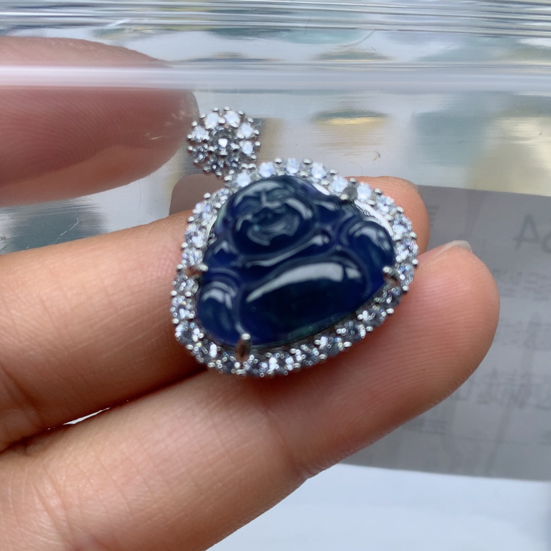 翡翠颈饰未镶嵌吊坠