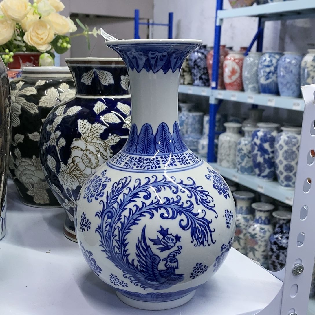 【闪购商品】摆件天球瓶瓷器……………………………………