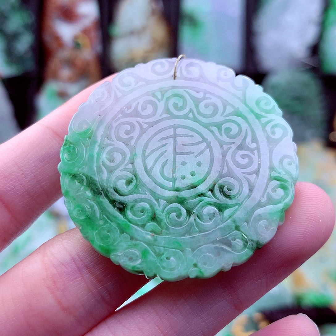 翡翠未镶嵌颈饰天然