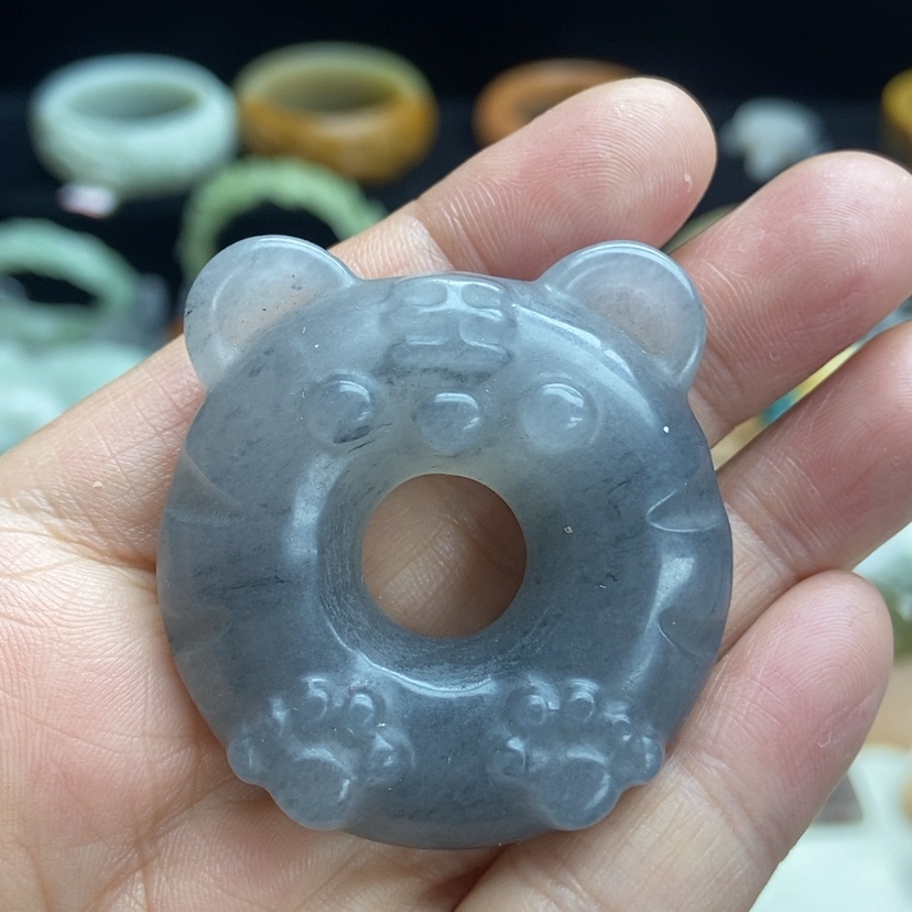 【闪购商品】石英质玉手镯未镶嵌