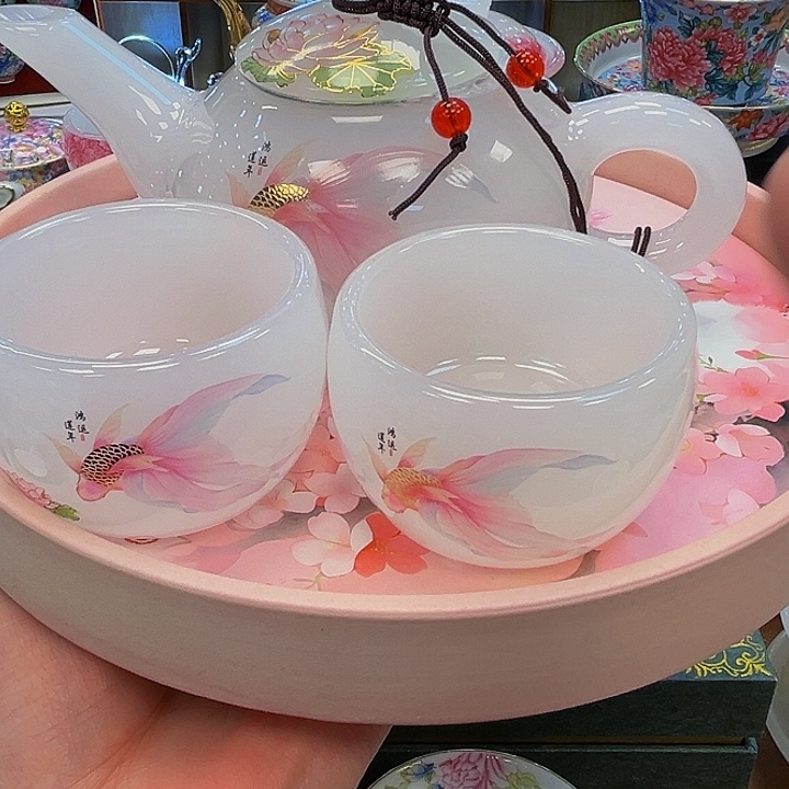 段泥茶杯涂抹啦啦咯哦咯