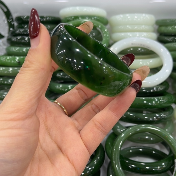 和田玉未镶嵌手镯53