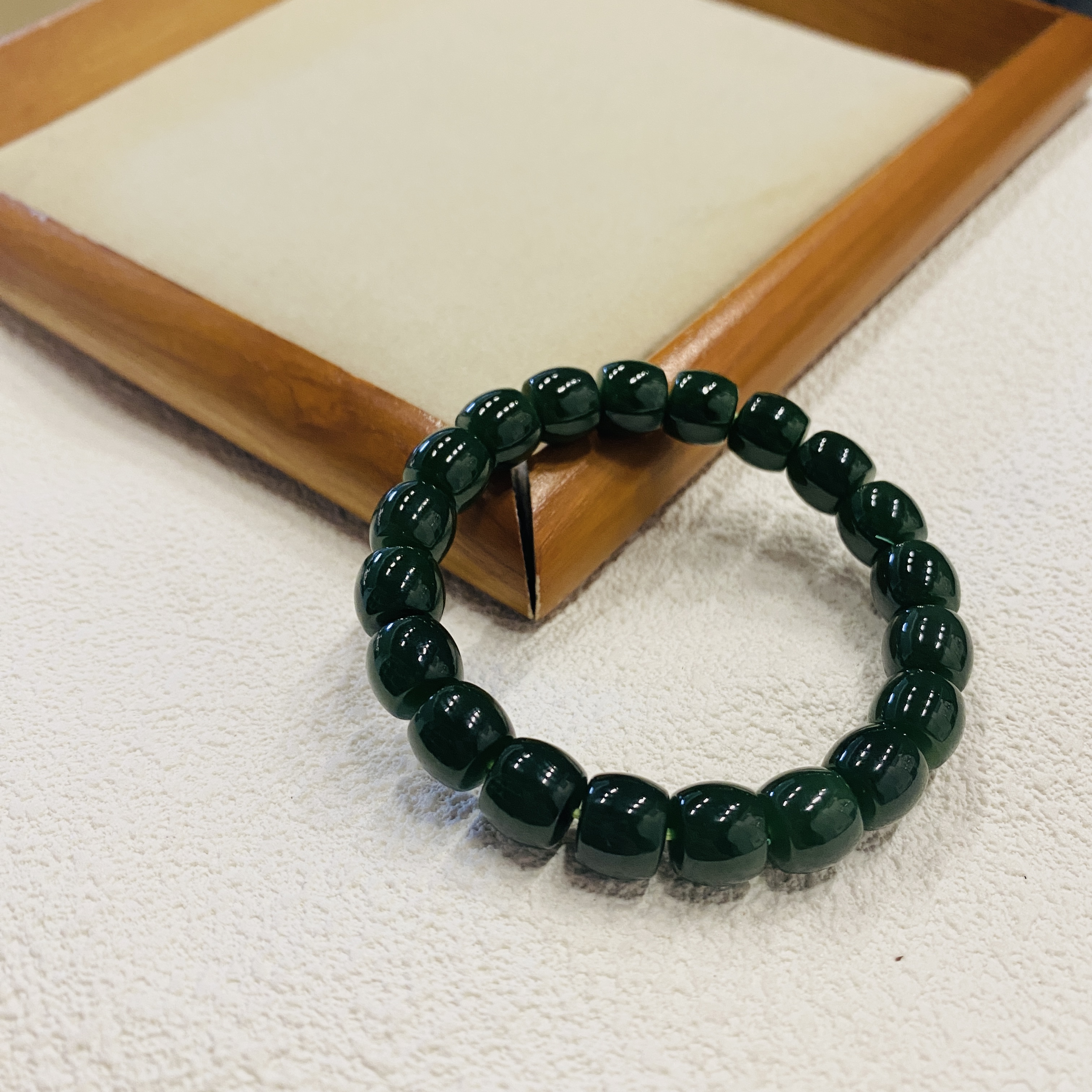 【V姐珠宝】HL2102 和田玉典藏级-碧玉直切手串 9*10