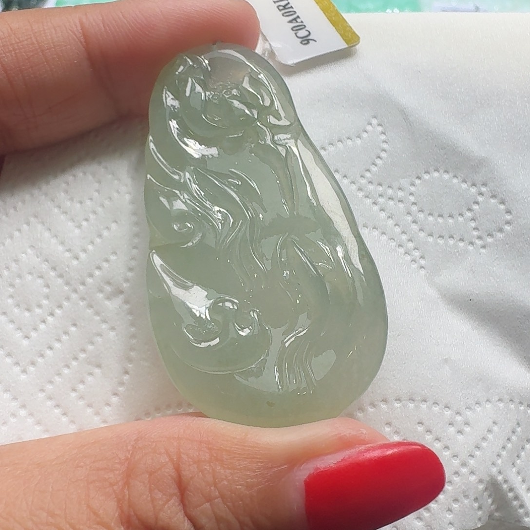 翡翠未镶嵌颈饰吊坠