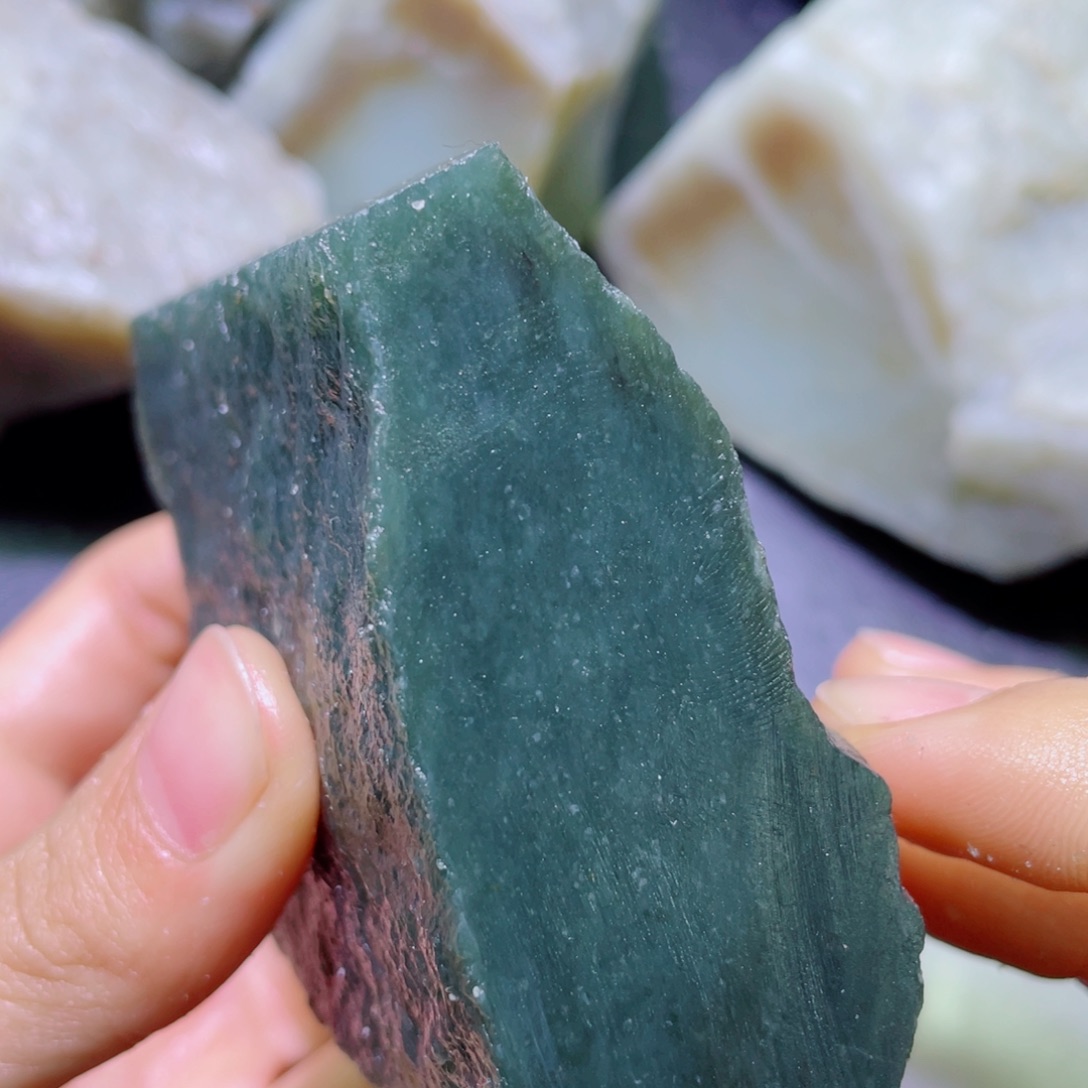 和田玉未镶嵌珠宝半成品