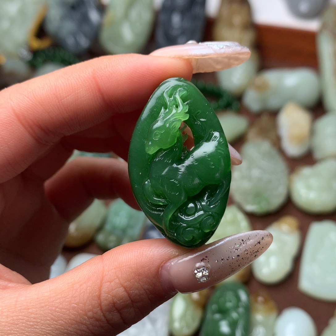 和田玉挂件未镶嵌