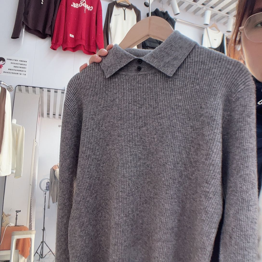 修身显瘦款毛衣打底