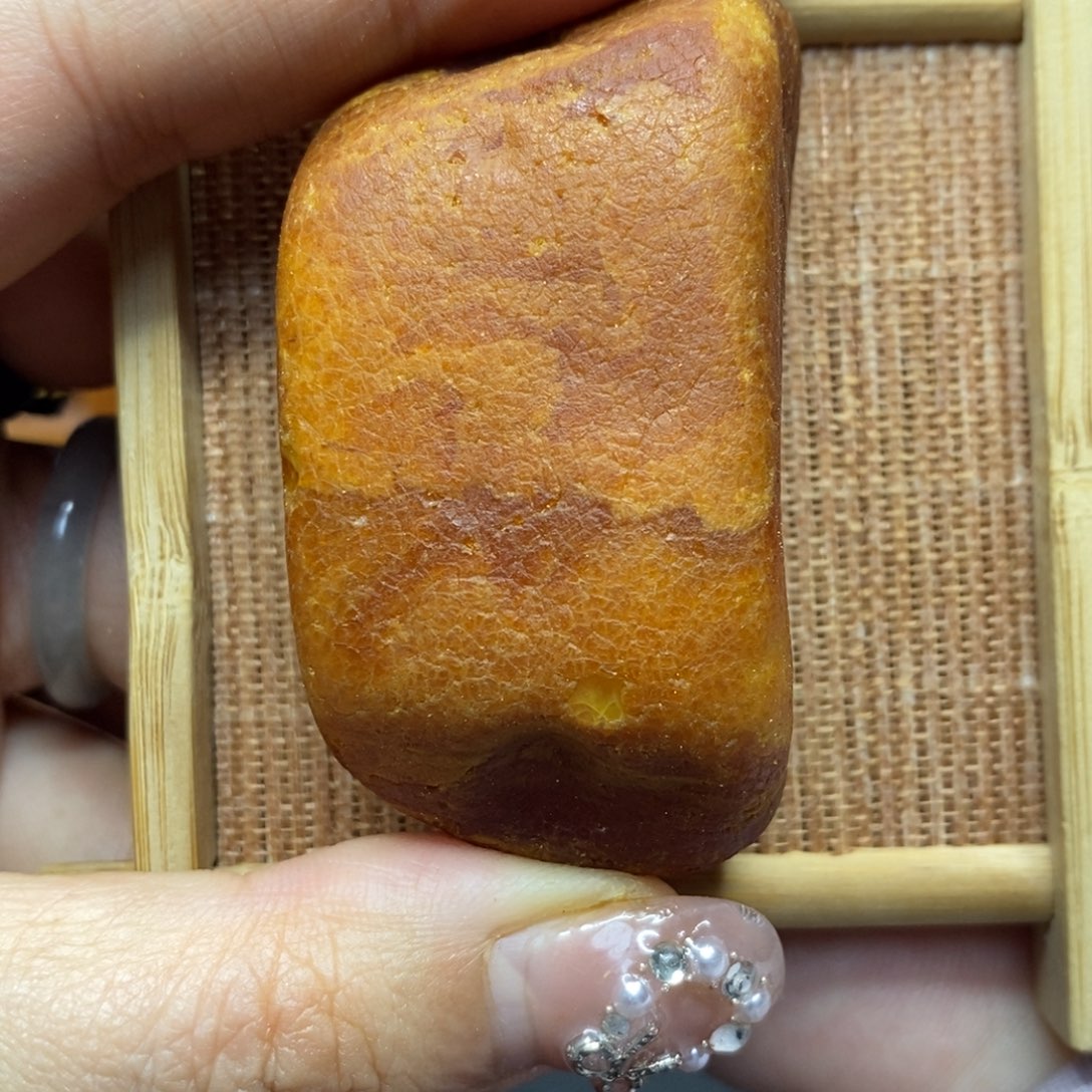 定制琥珀未镶嵌蝶陈