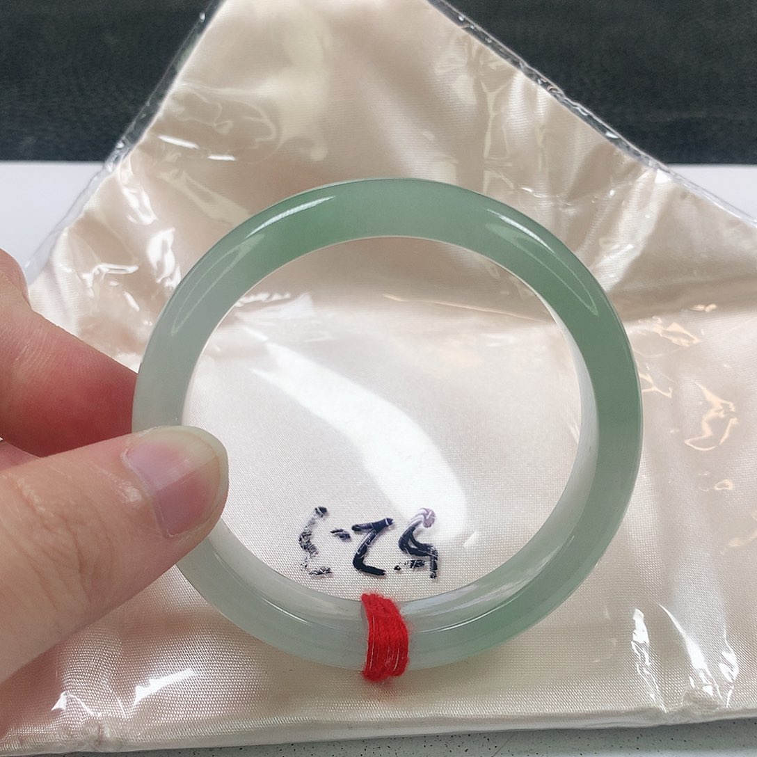 未镶嵌手镯翡翠378