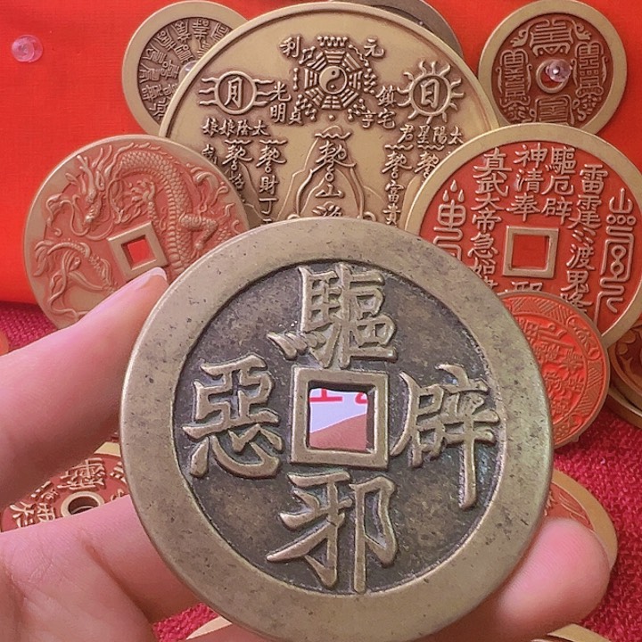 精品高货花钱护您万周全（现代工艺品