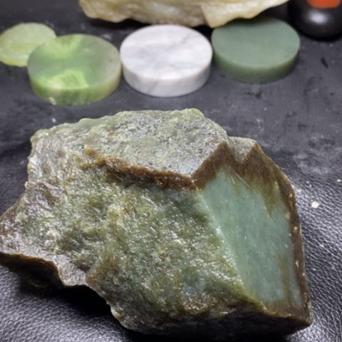 和田玉珠宝奇石未镶嵌