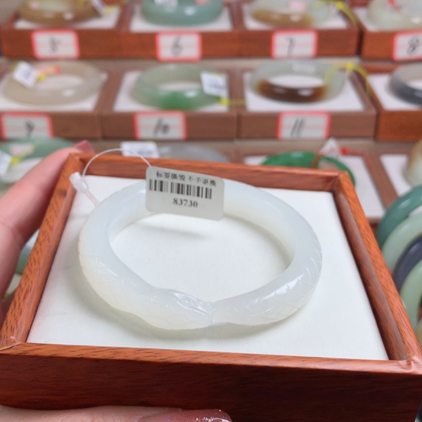 【闪购商品】和田玉手镯未镶嵌53.1