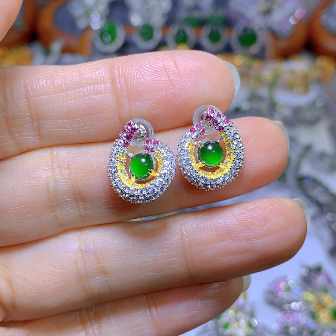 翡翠颈饰银S925镶嵌天然翡翠