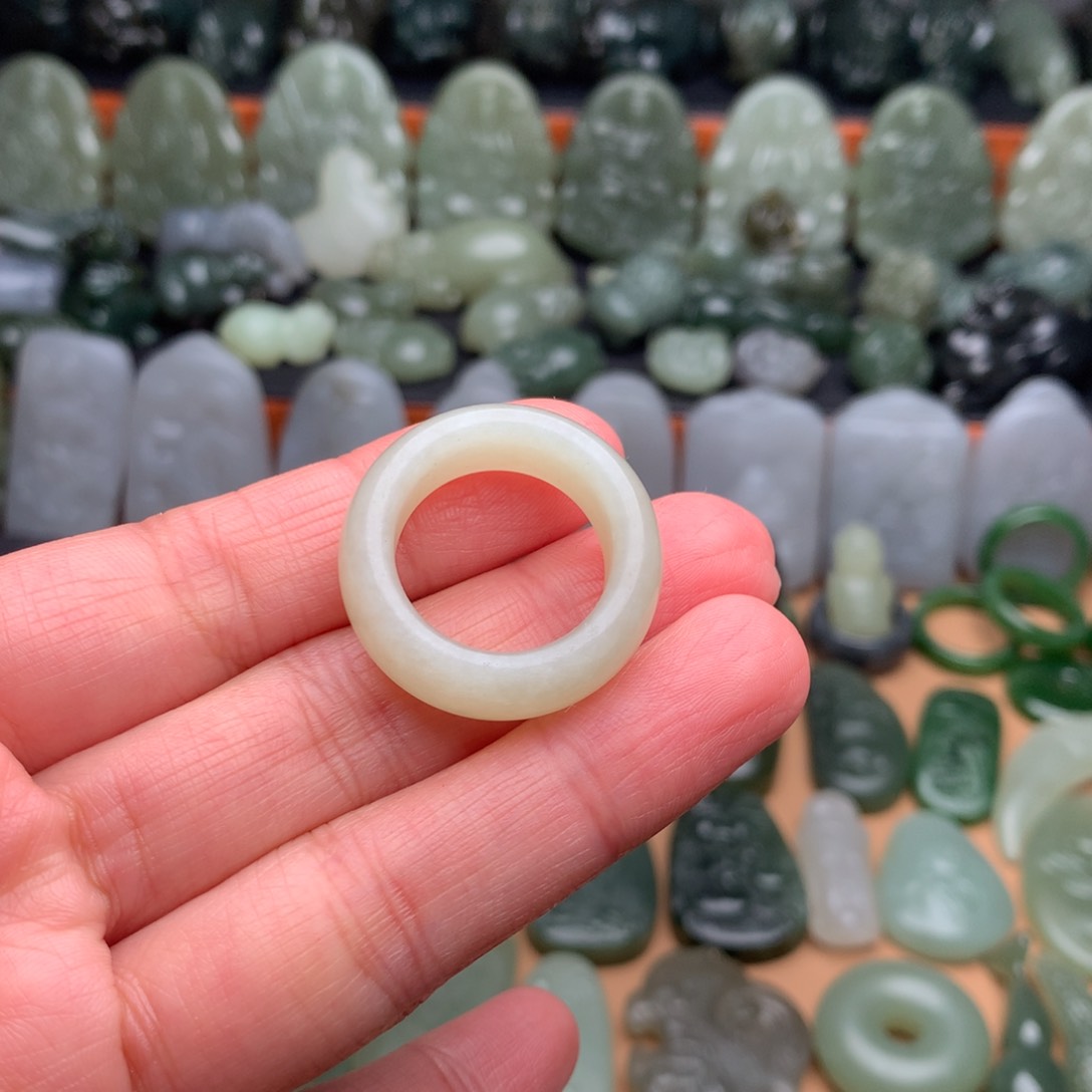 和田玉颈饰未镶嵌挂件21